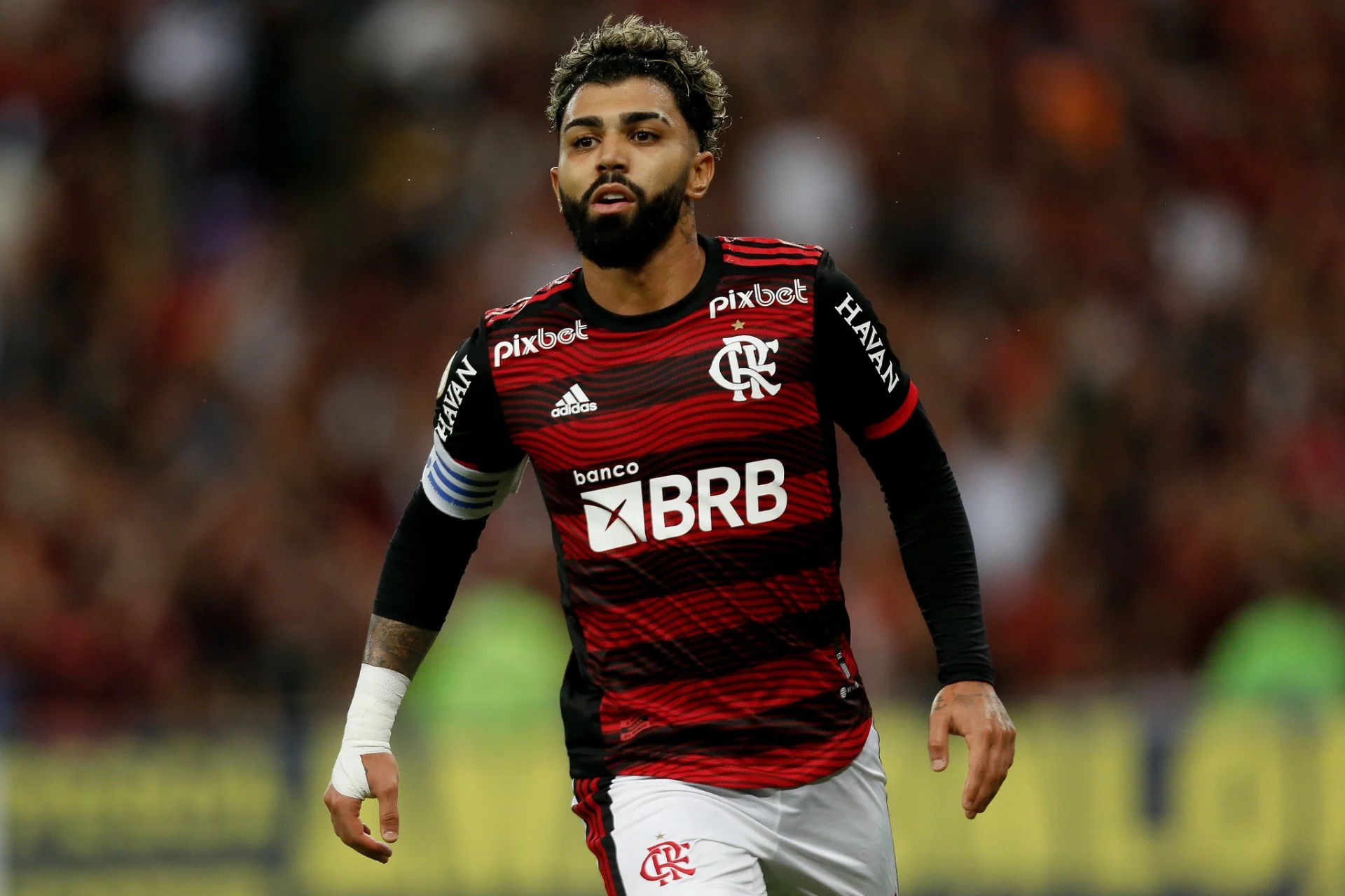 Pelo terceiro jogo seguido, Gabigol é deixado no banco de reservas